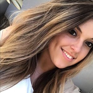 Meet your Posher, Brooke